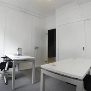 Bureau privé 30 m² 6 postes Coworking Rue de la Clef Paris 75005 - photo 1